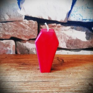 Bougie cercueil rouge