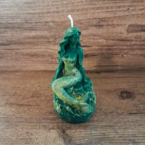 Bougie en cire d’abeille verte « Amphitrite »